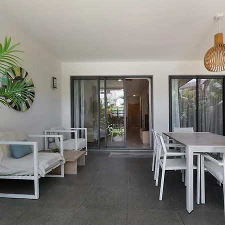 Choisy Les Bains M2 Apartment Grand-Baie Exterior photo